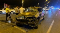 Zincirleme trafik kazası: 12 kişi yaralandı