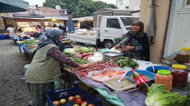 Tire de her salı 5 bin pazarcı tezgah açıyor