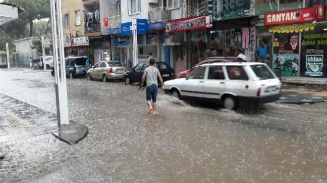 Turgutlu sağanağa teslim!