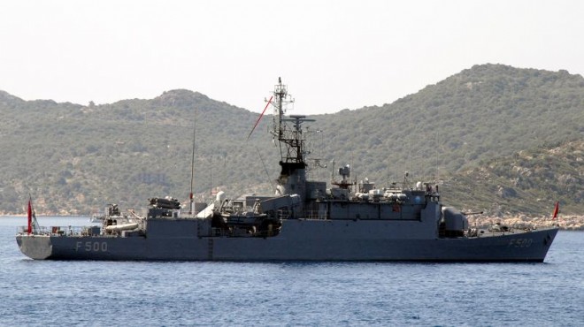 Türk savaş gemileri KKTC yi ziyaret edecek