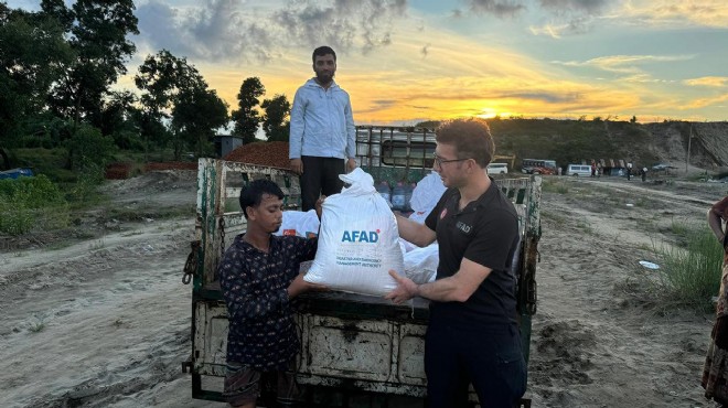 Türkiye den Bangladeş e 20 bin paket yardım dağıtıldı