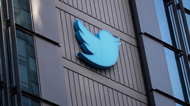 Twitter, mavi tik i ücretsiz geri yükledi
