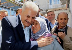 Yıldırım sahada tam gaz: Bir günde 3 ilçe 