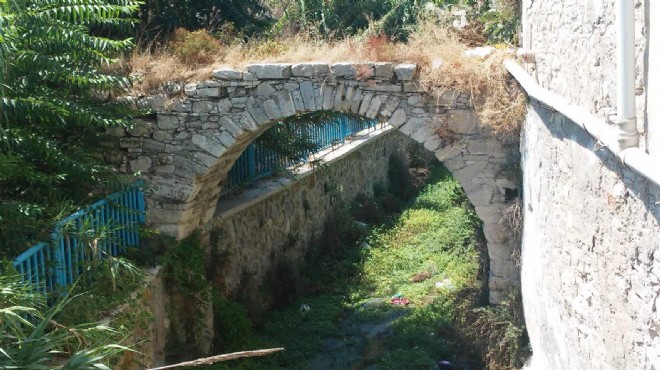 Urla nın taş köprüleri gün yüzüne çıkacak