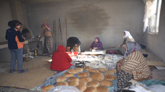 Uşaklı kadınlardan depremzedeler için ekmek