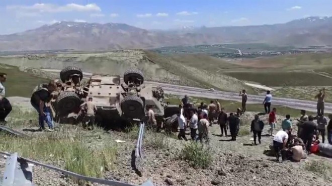 Van da askeri araç devrildi: 4 yaralı
