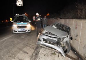 Turgutlu da 2 ayrı kazada 5 kişi yaralandı