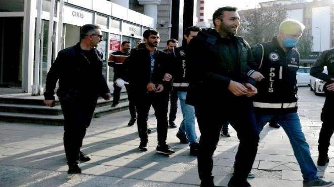 Yazar Ergün Poyraz ı darbeden 5 şüpheli tutuklandı