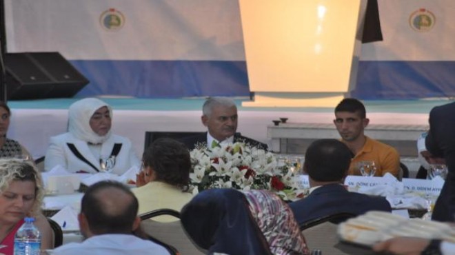 Yıldırım dan İzmir de iftar sonrası flaş toplantı!