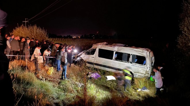 Yolcu minibüsü devrildi: 1 ölü, 10 yaralı