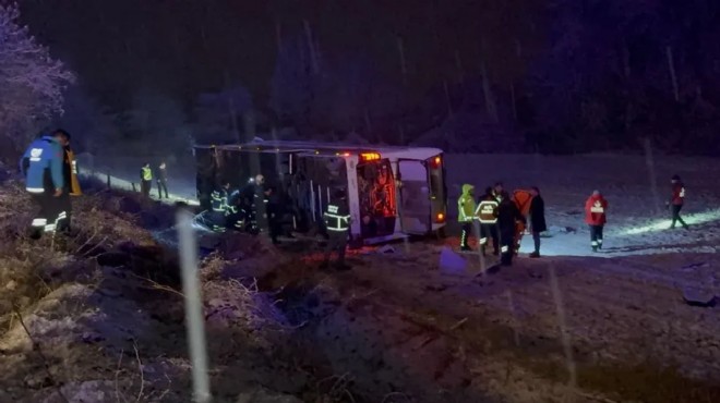 Yolcu otobüsü devrildi: 6 kişi hayatını kaybetti
