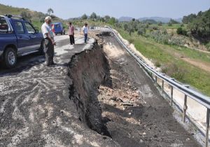 Aydın da korkulu rüya haline gelen göçük!