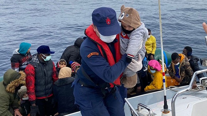 Yunanistan göçmenleri ölüme terk etti.... İzmir sularında can pazarı!