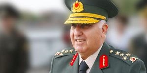 Orgeneral Özel’den Başbakan’a sürpriz ziyaret